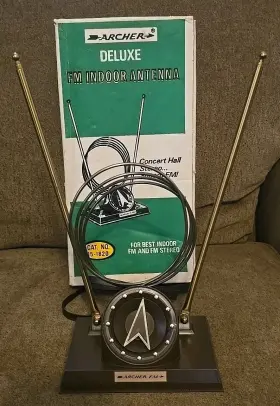 15-1820 Archer Radio Shack Vtg 70s Fm Indoor Antenna Cat. Box Dial Adj Uhf/vhf 15-1820 Archer Radio Shack Vtg 70s Fm Indoor Antenna Cat. Box Dial Adj Uhf/vhf