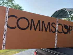 Nhh-65c-r2b Commscope 6 Port Sector Antenna New Sealed Box Multiband