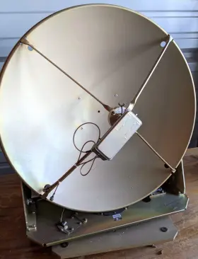Tracvision6 Kvh Ku Band 24-inch Parabolic Satellite Dish - Ham Radio Radioastronomy Sdr Comms #2 Tracvision6 Kvh Ku Band 24-inch Parabolic Satellite Dish - Ham Radio Radioastronomy Sdr Comms #2