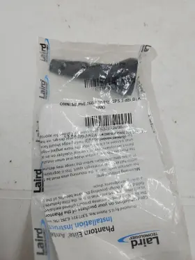 Etrab87603 Laird Technologies 760-870mhz Phantom Elite Antenna In Black