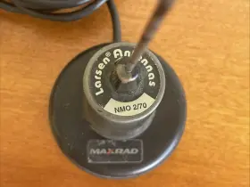 Nmo270b Larsen Nmo2/70 Ham Radio Antenna On Maxrad Magnet Base With 11 Feet Of Cable