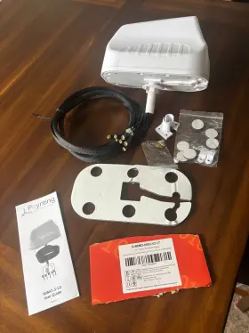 A-mimo-0003-v2-17 Poynting 7-in-1 Antenna Mimo-3-17 Never Permanently Installed Used Sparingly