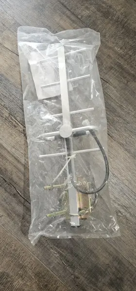 Zda Communicatons Us Llc. Zdadj928-11yg Llc. Yagi Antenna 900-928mhz 11dbi Silver New